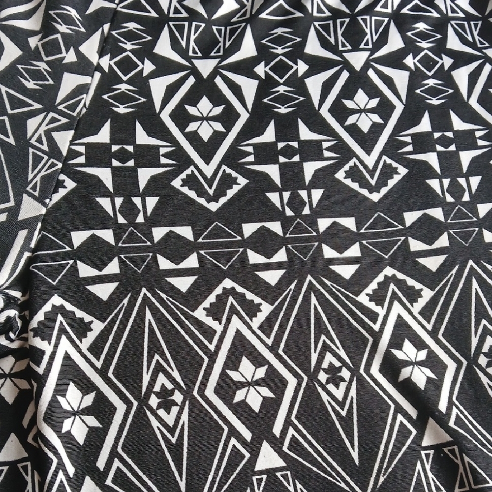 Eye Candy Black and White Patterned Wide Leg Pants - Picture 6 of 7